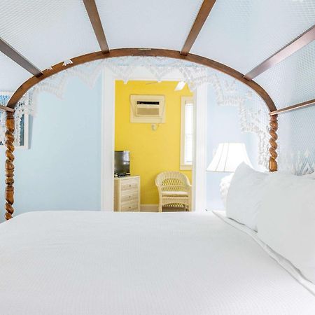 Deluxe King With Balcony - At James House With Parking! Key West Luaran gambar