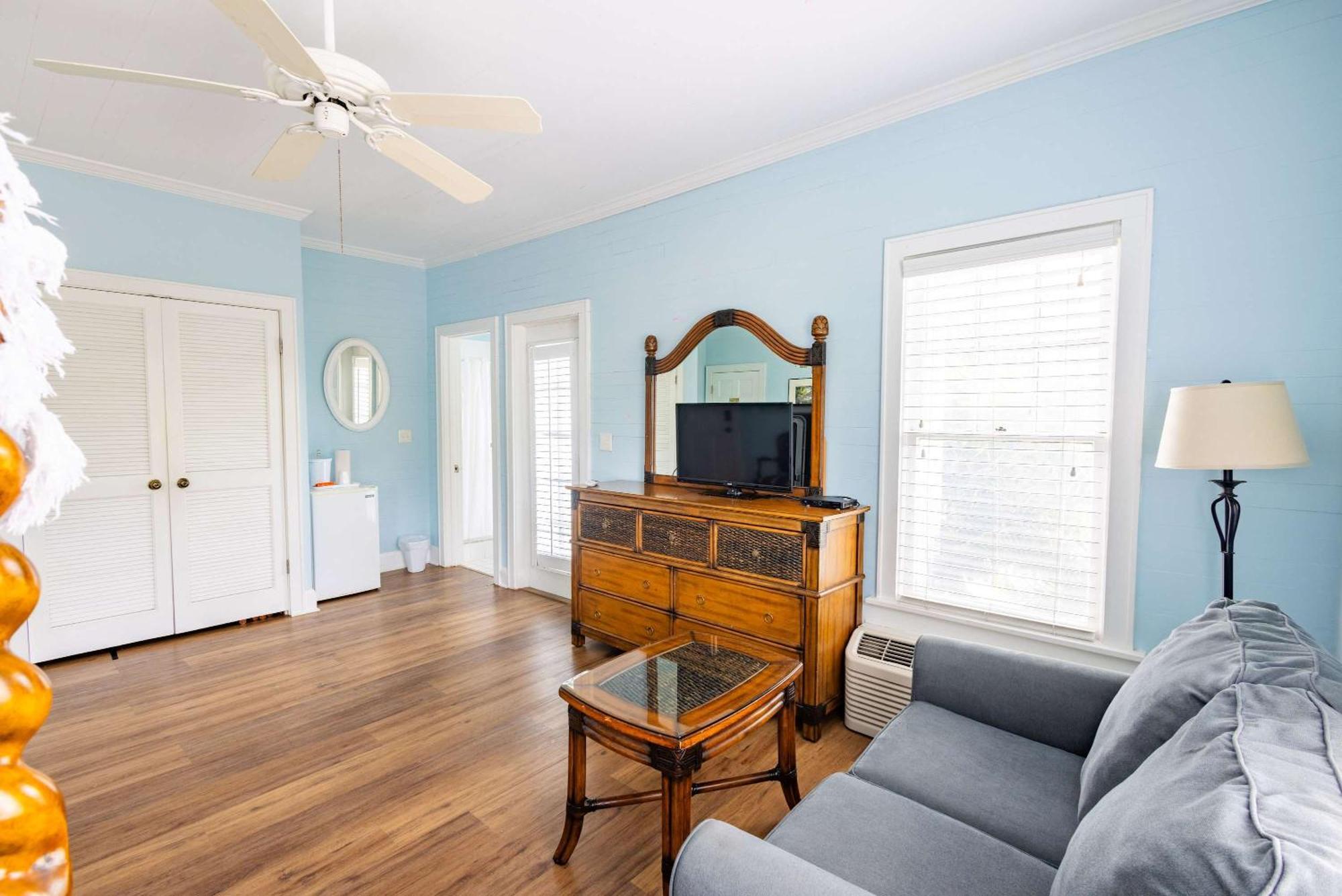 Deluxe King With Balcony - At James House With Parking! Key West Luaran gambar