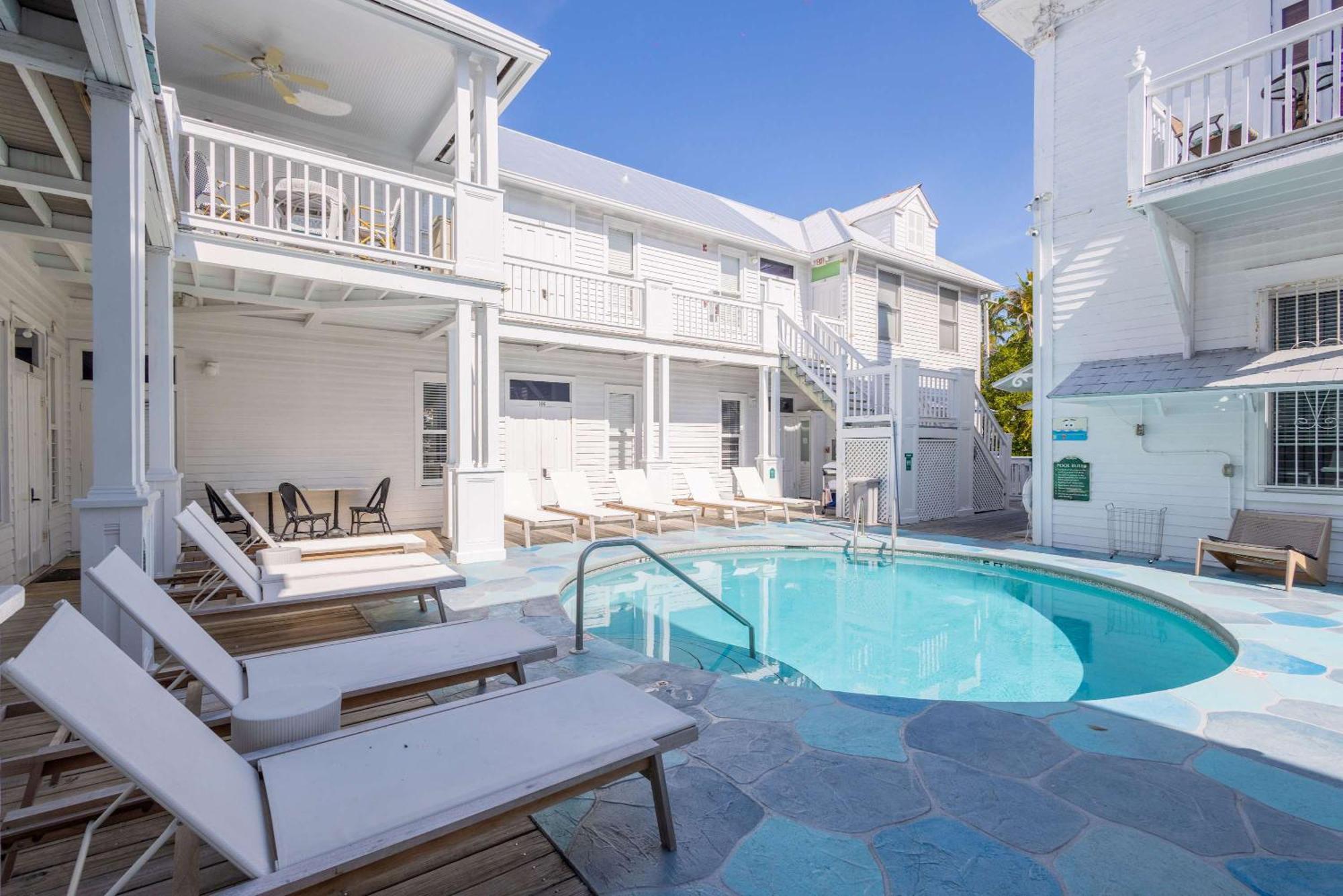 Deluxe King With Balcony - At James House With Parking! Key West Luaran gambar