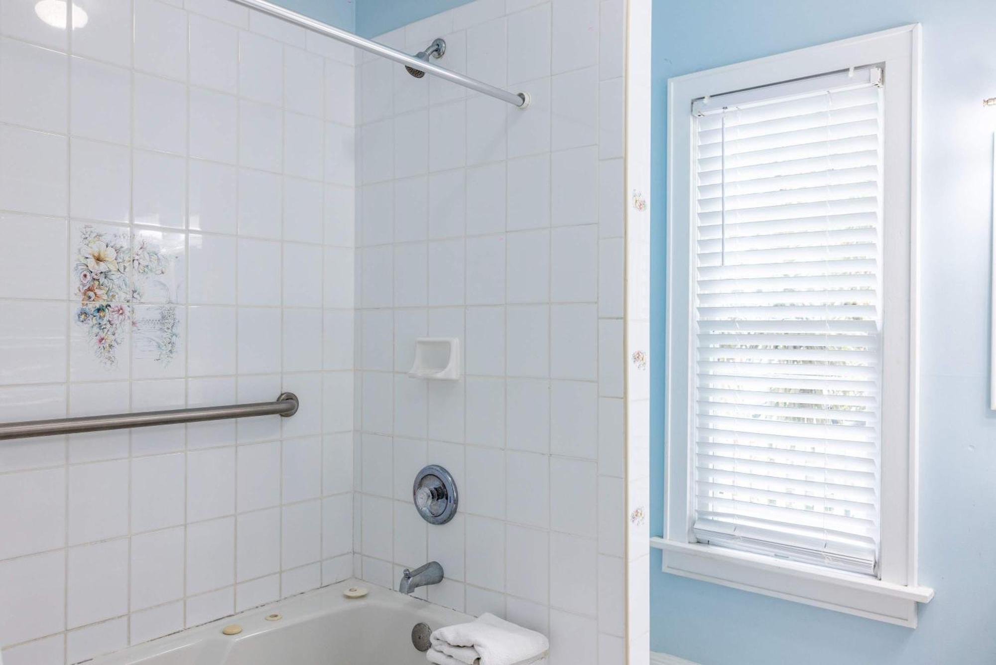 Deluxe King With Balcony - At James House With Parking! Key West Luaran gambar