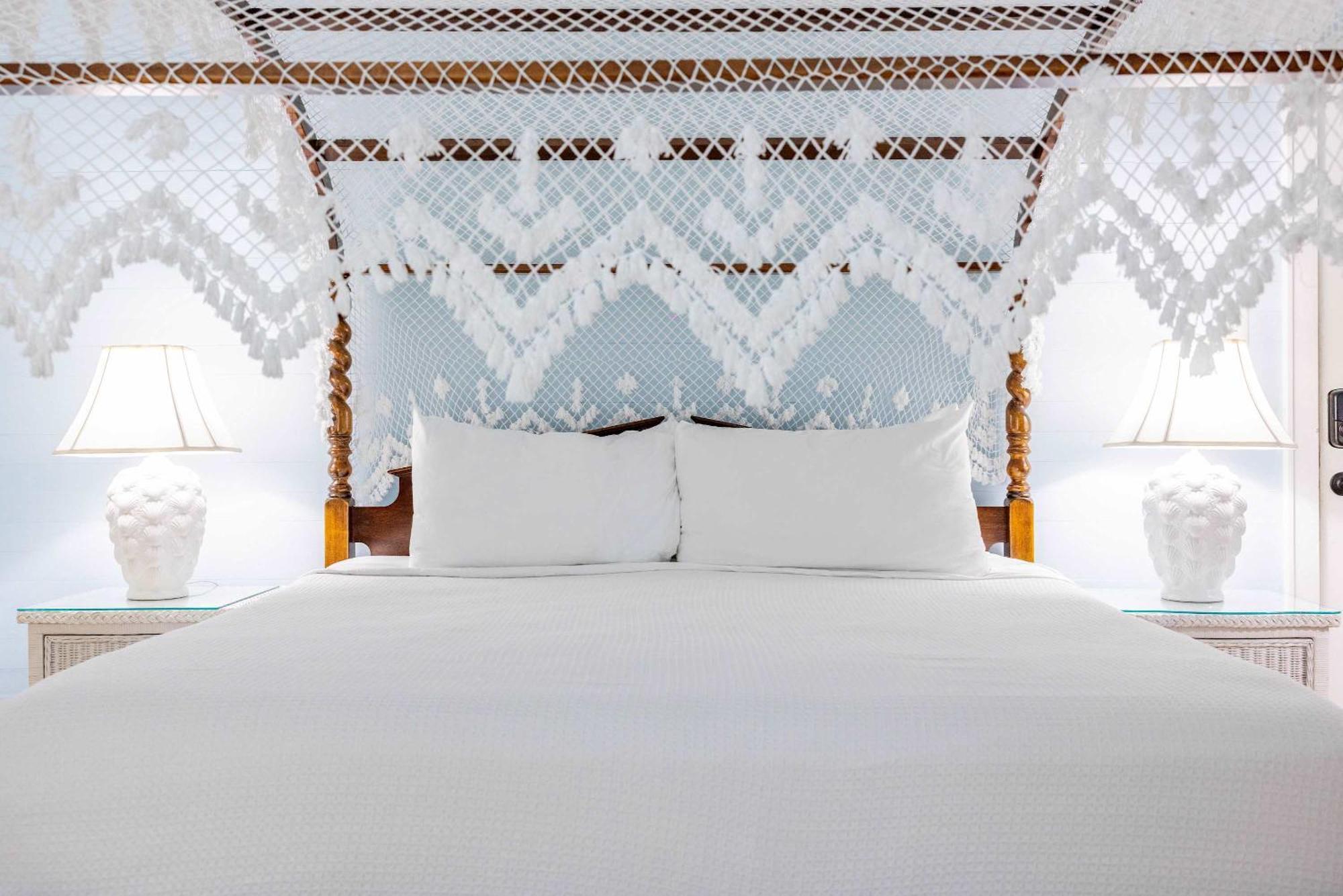 Deluxe King With Balcony - At James House With Parking! Key West Luaran gambar